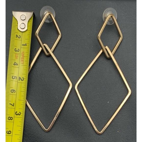 Lot Of 3 Pairs Of Unique Gold Tone Dangle Pierced Earrings - Picture 7 of 10